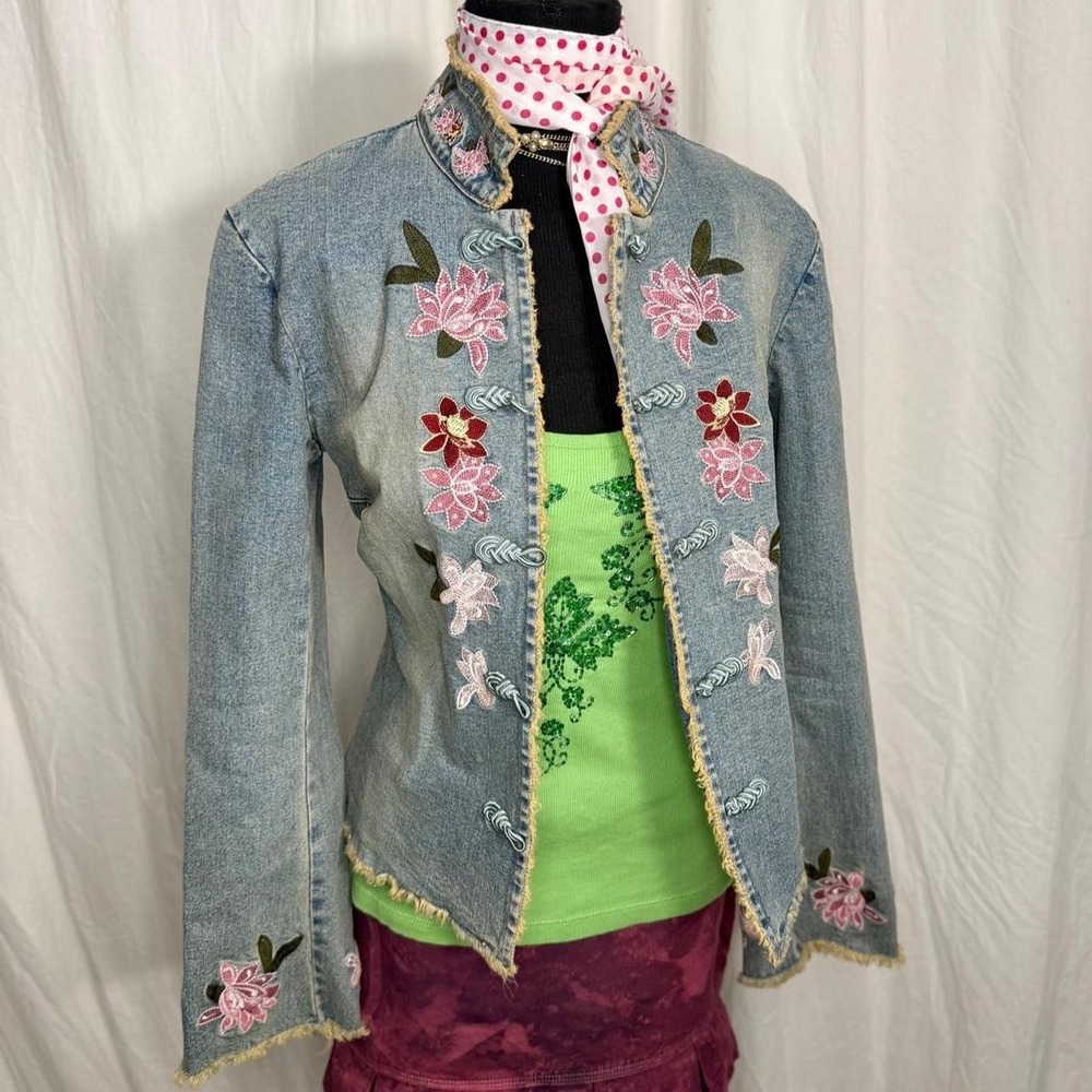 INC International Concepts Embroidered Denim Jacket – Women's Medium